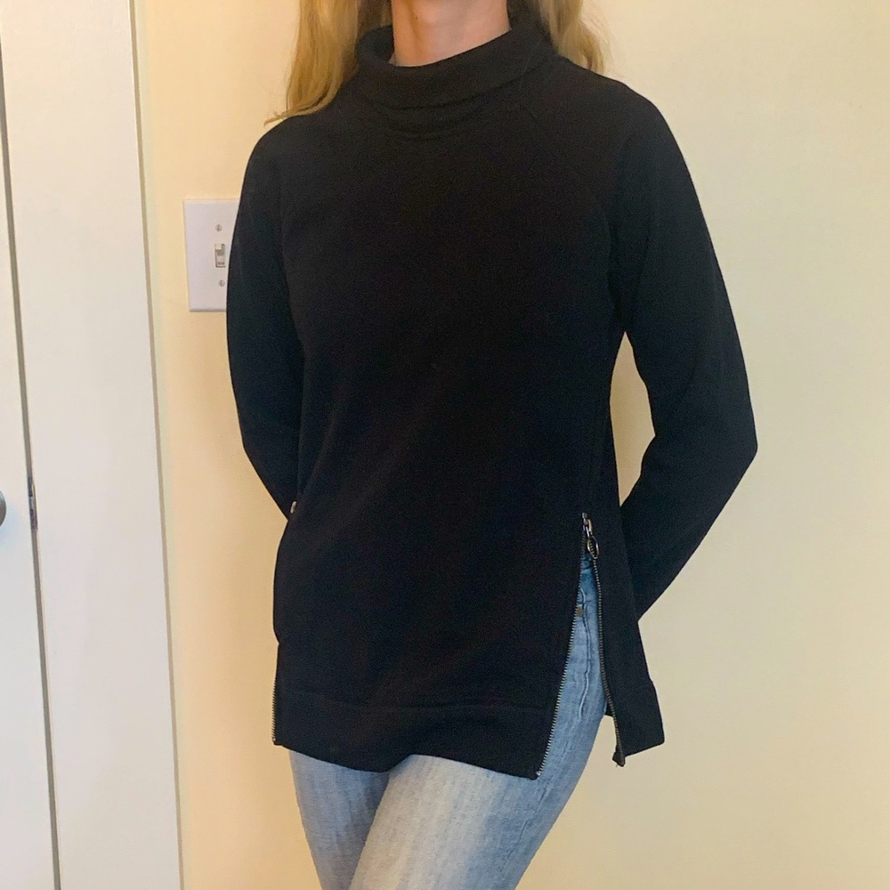 Athleta zipper accent turtleneck